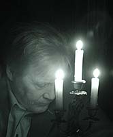Seance in haunted Chicago location with Edward Shanahan
